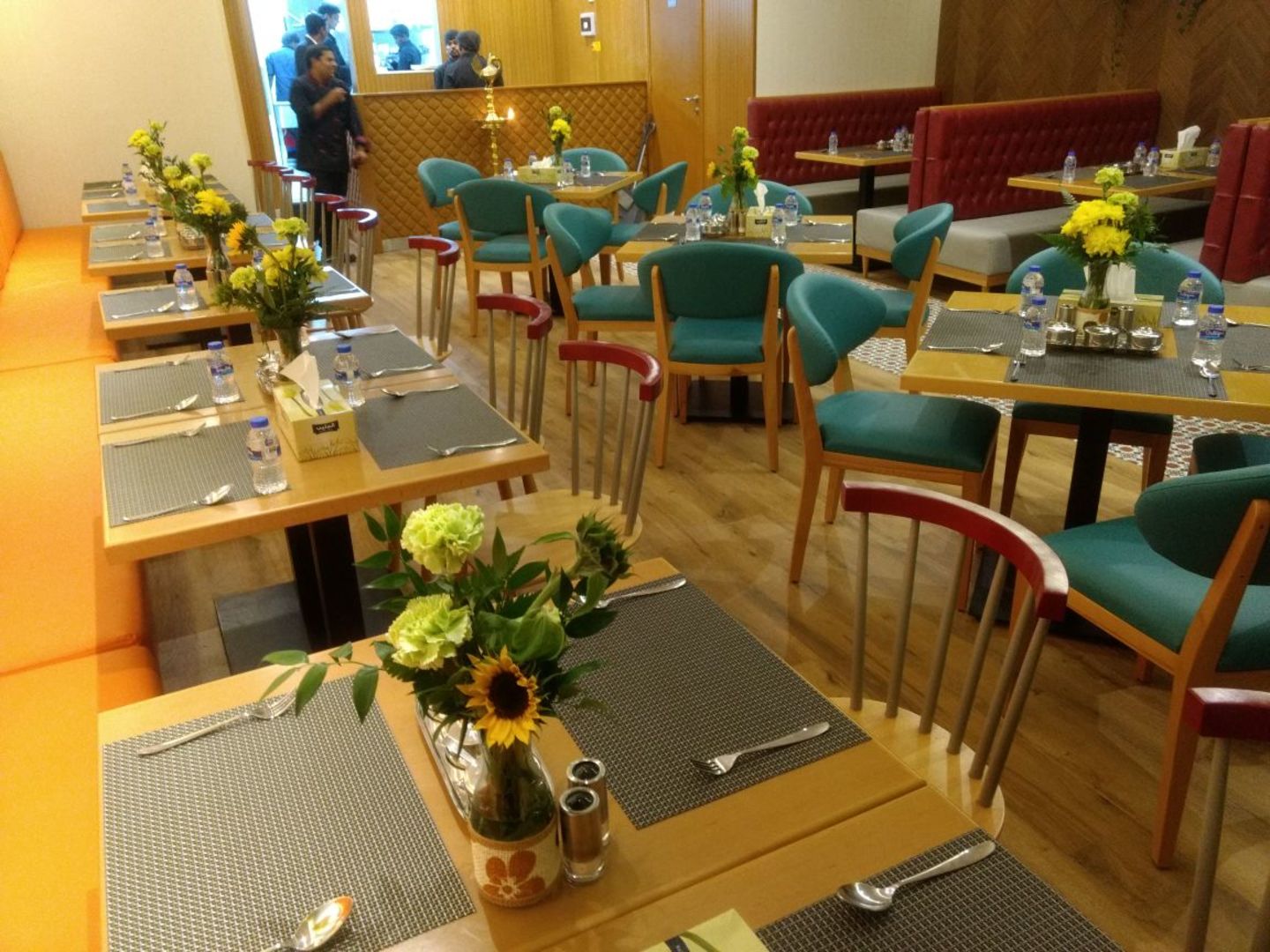 HiDubai-business-shri-krishna-bhavan-restaurant-food-beverage-restaurants-bars-al-karama-dubai-4