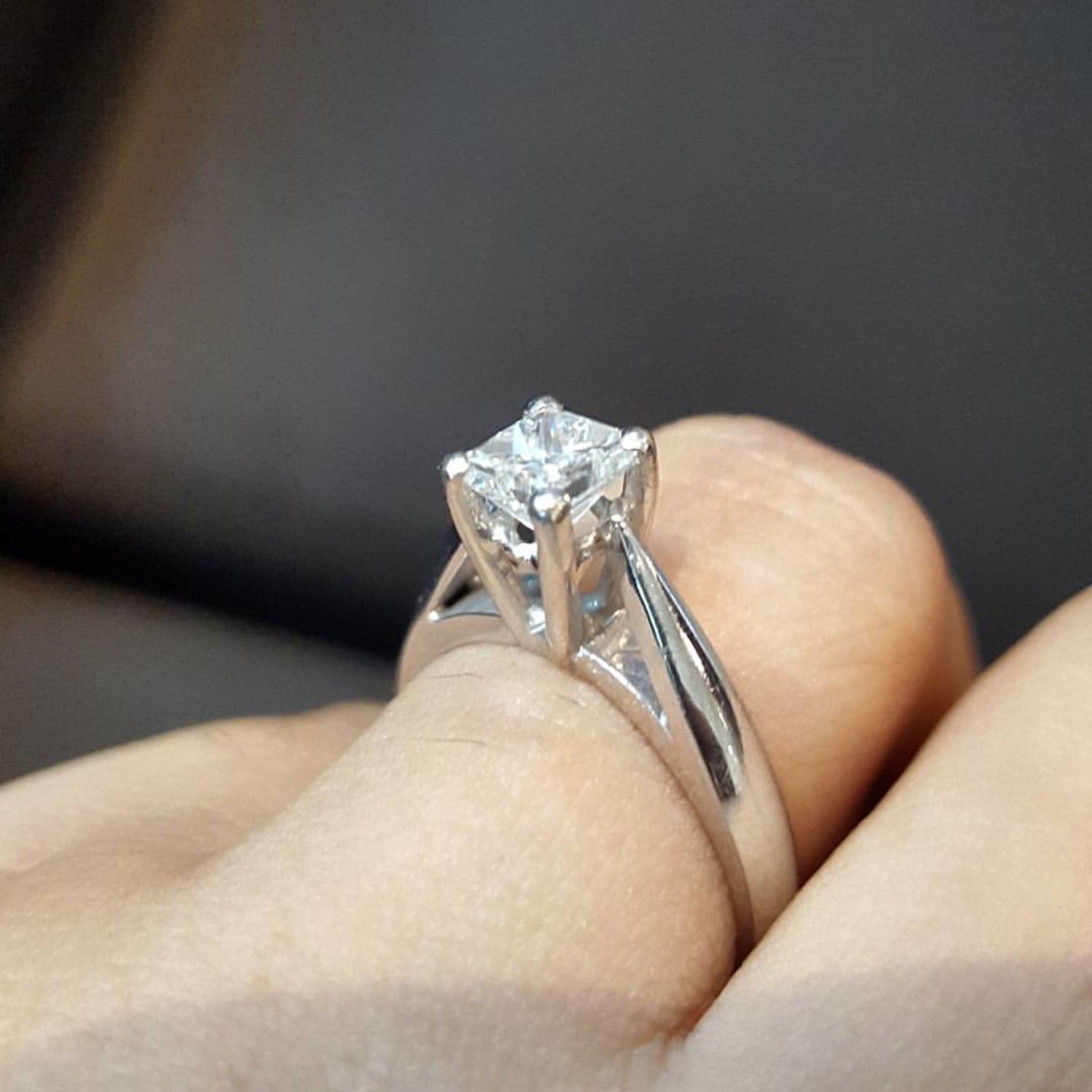 HiDubai-business-cleopatra-watches-jewellery-shopping-jewellery-precious-stones-al-daghaya-dubai