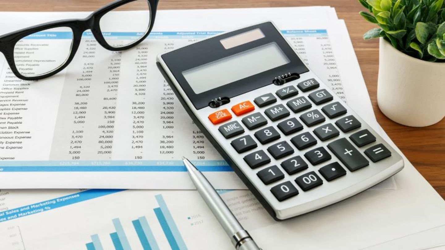 HiDubai-business-flying-colour-tax-consultant-finance-legal-accounting-services-dubai-media-city-al-sufouh-2-dubai