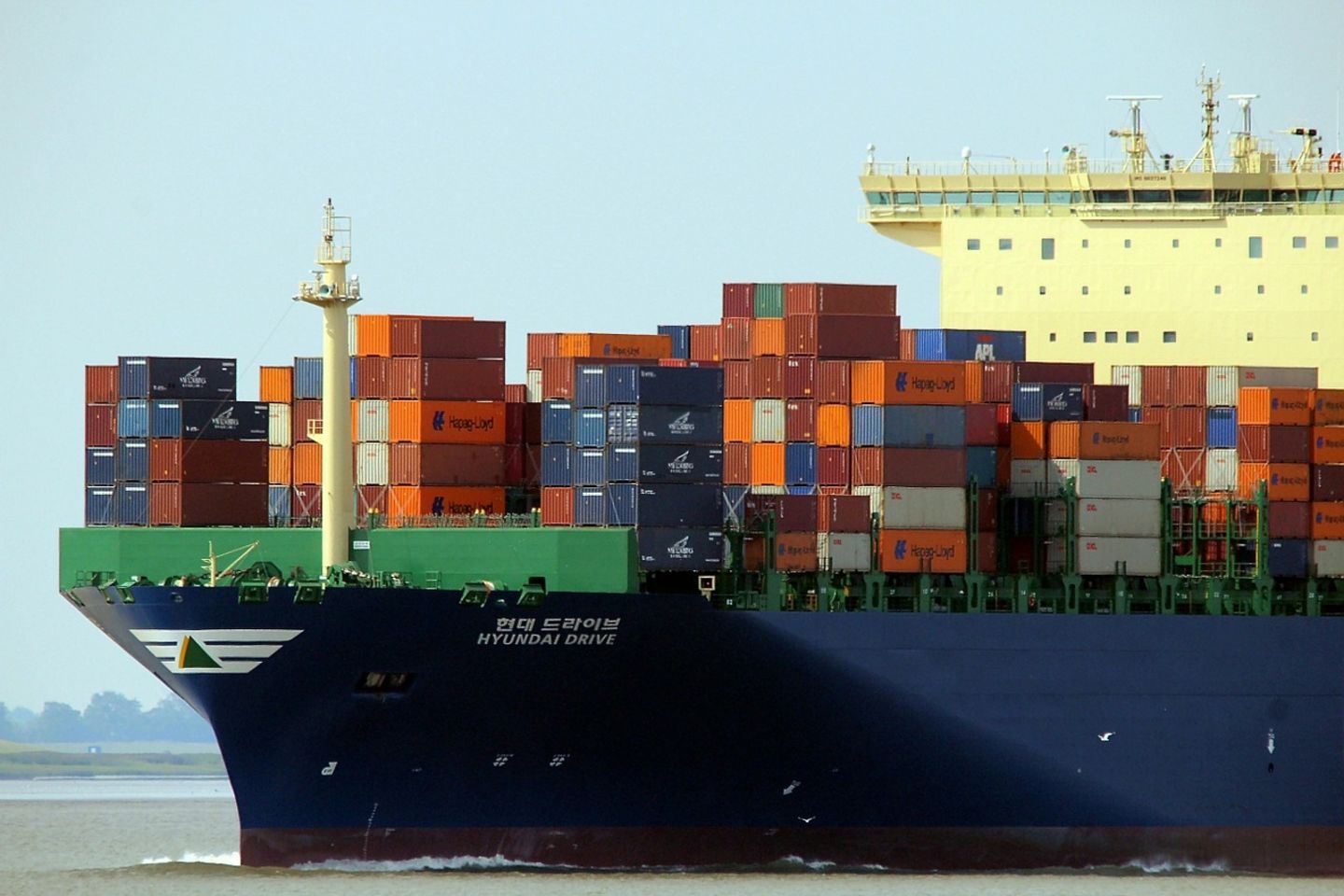 HiDubai-business-choice-international-forwarding-middle-east-shipping-logistics-air-cargo-services-corniche-deira-dubai