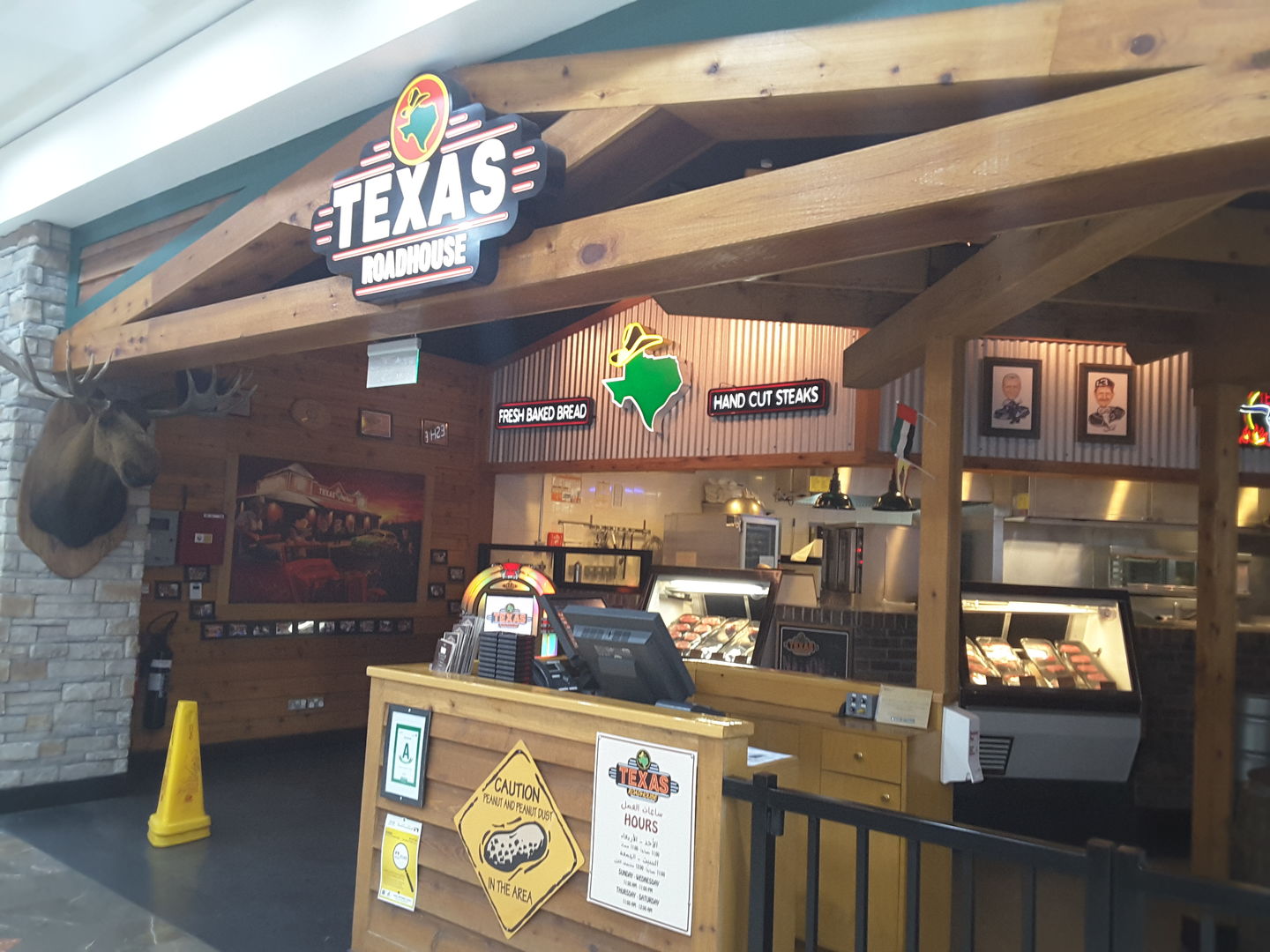 HiDubai-business-texas-roadhouse-food-beverage-restaurants-bars-port-saeed-dubai-2