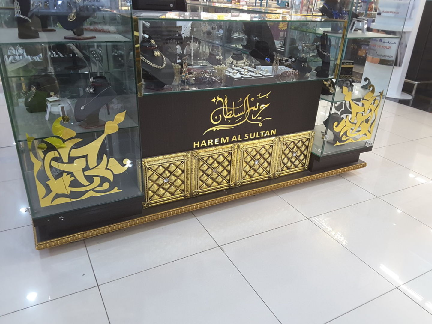 HiDubai-business-hareem-al-sultan-jewellery-shopping-fashion-accessories-muhaisnah-4-dubai-2