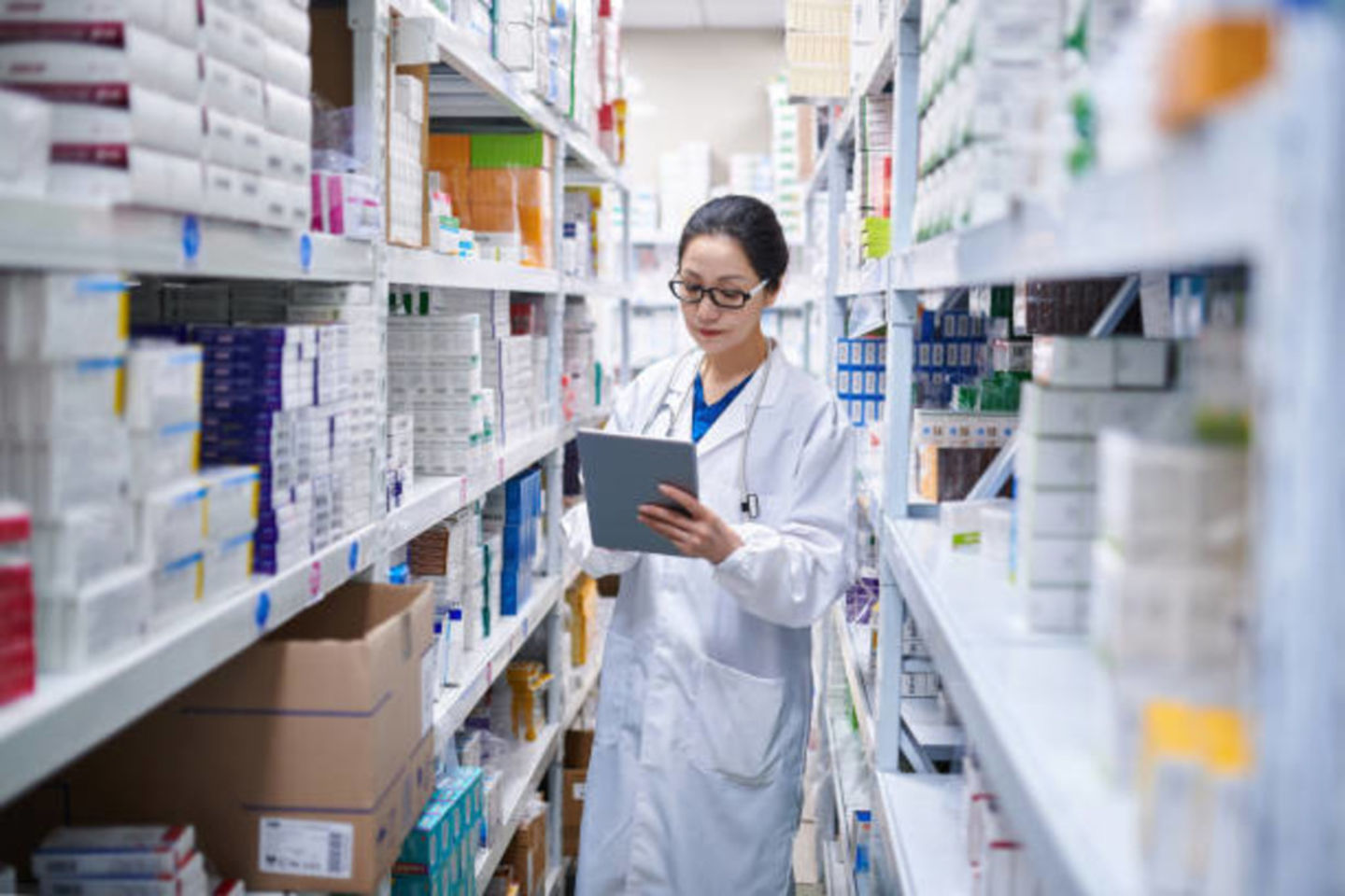 HiDubai-business-grand-safemed-pharmacy-beauty-wellness-health-pharmacy-muhaisnah-2-dubai