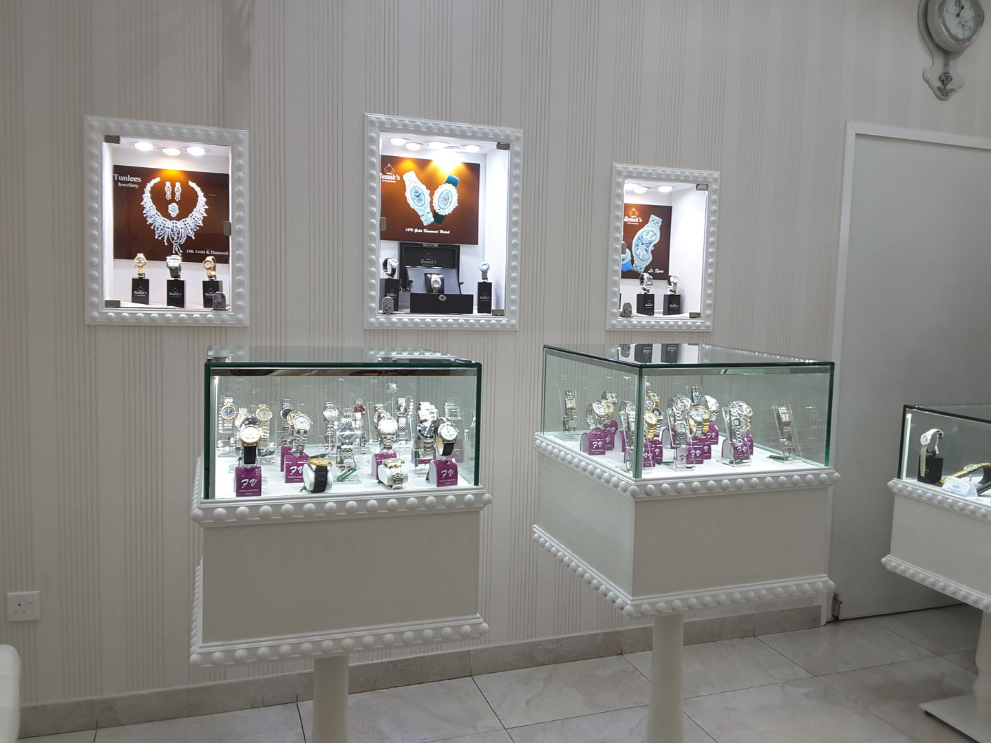 HiDubai-business-tunlees-middle-east-shopping-watches-eyewear-al-mamzar-dubai-2