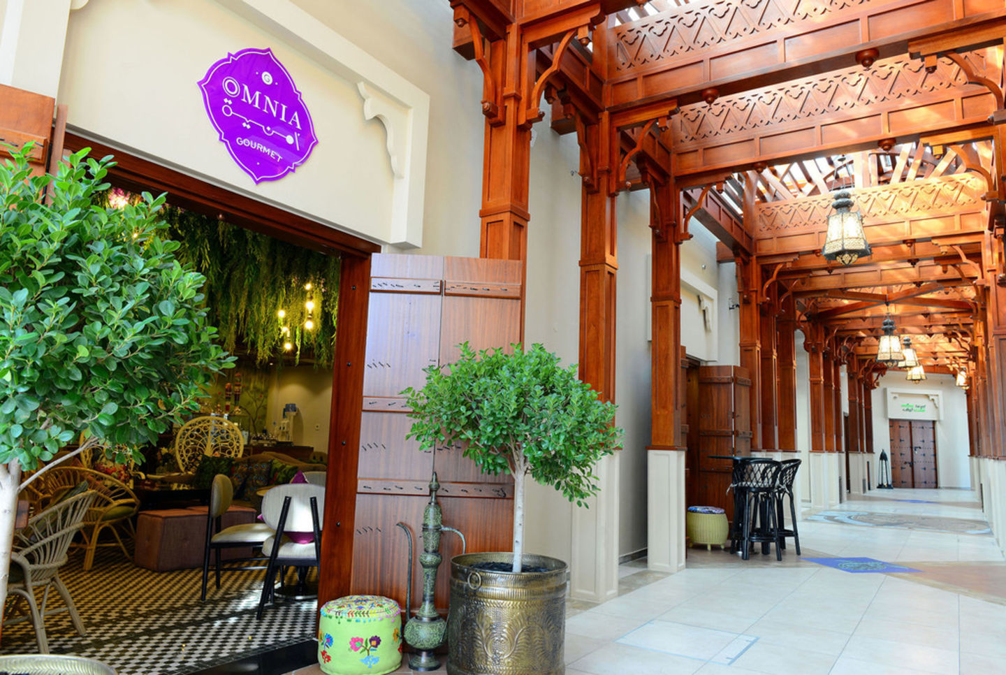 HiDubai-business-omnia-gourmet-restaurant-food-beverage-restaurants-bars-jumeirah-1-dubai-2