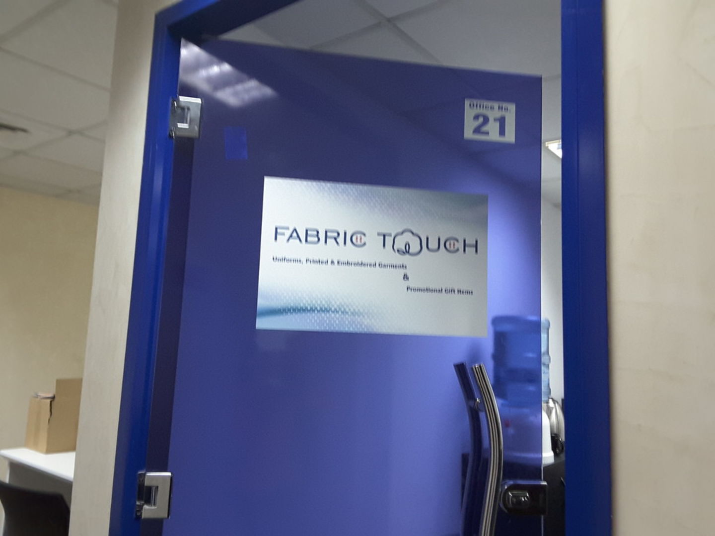 HiDubai-business-fabric-touch-b2b-services-distributors-wholesalers-al-garhoud-dubai-2
