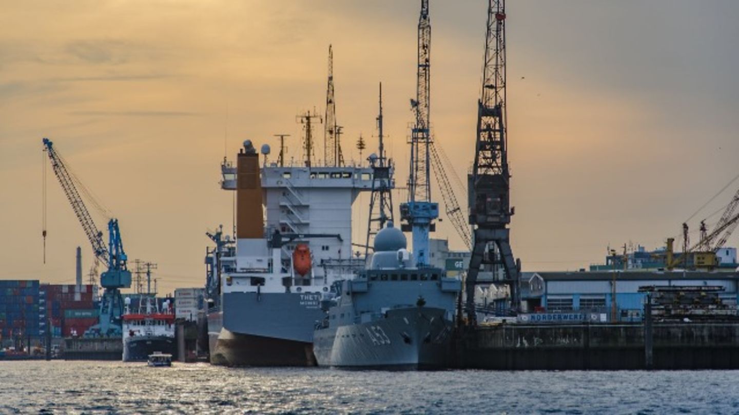 HiDubai-business-abdul-jaleel-marine-spares-b2b-services-distributors-wholesalers-al-sabkha-dubai-2