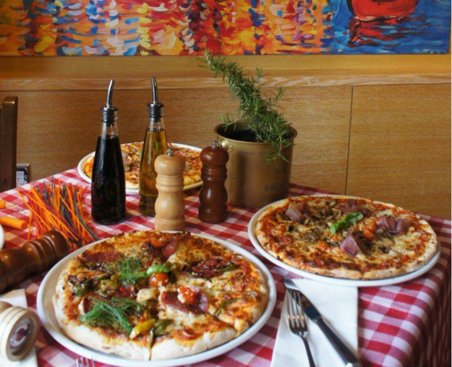 HiDubai-business-la-sala-food-beverage-restaurants-bars-jumeirah-beach-residence-marsa-dubai-dubai