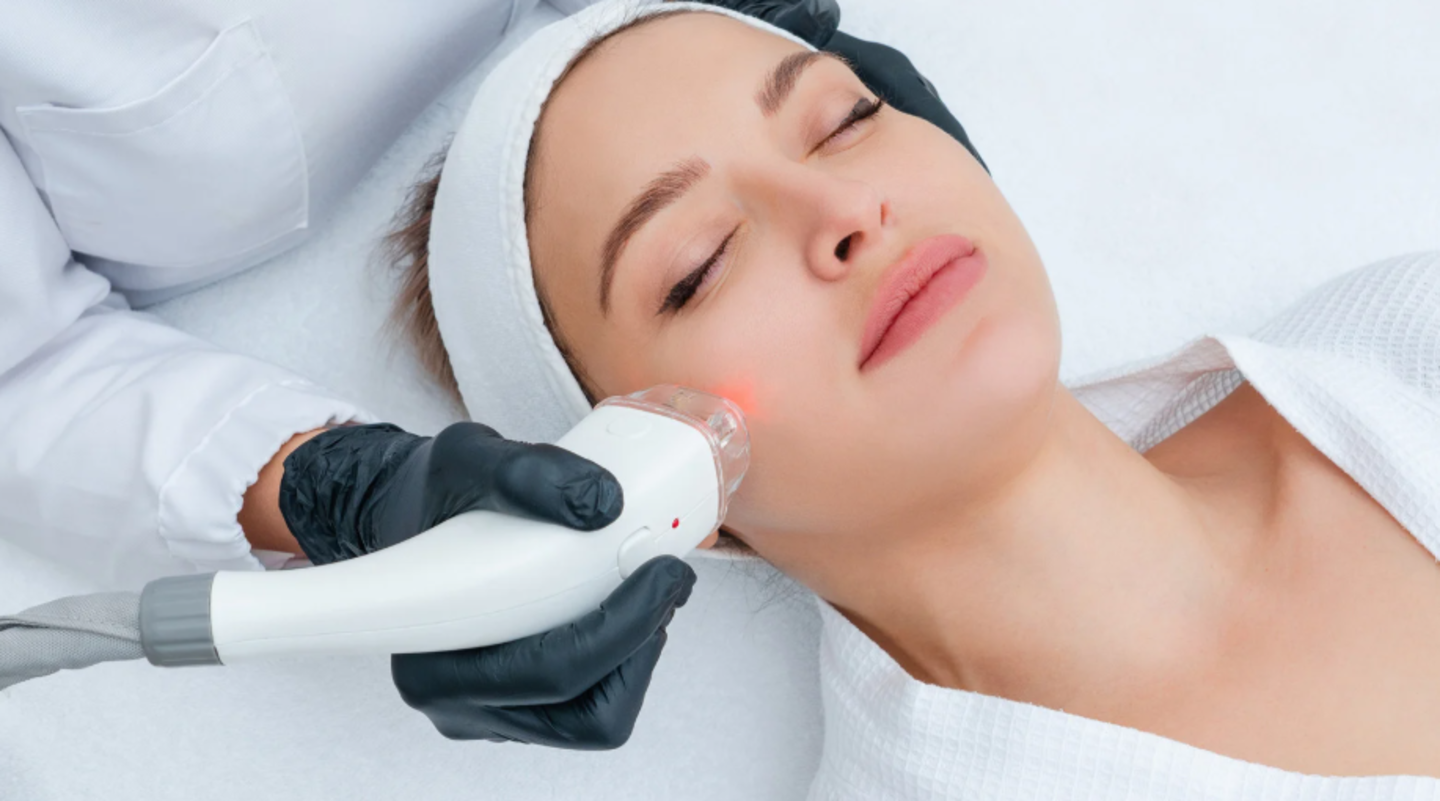 HiDubai-business-rendez-vous-aesthetics-dermatology-polyclinic-beauty-wellness-health-hospitals-clinics-mirdif-dubai