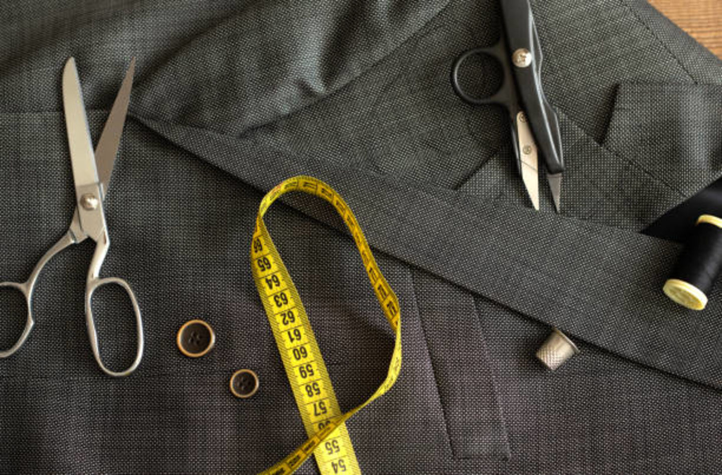 HiDubai-business-alqamar-almalaky-trading-home-tailoring-al-buteen-dubai