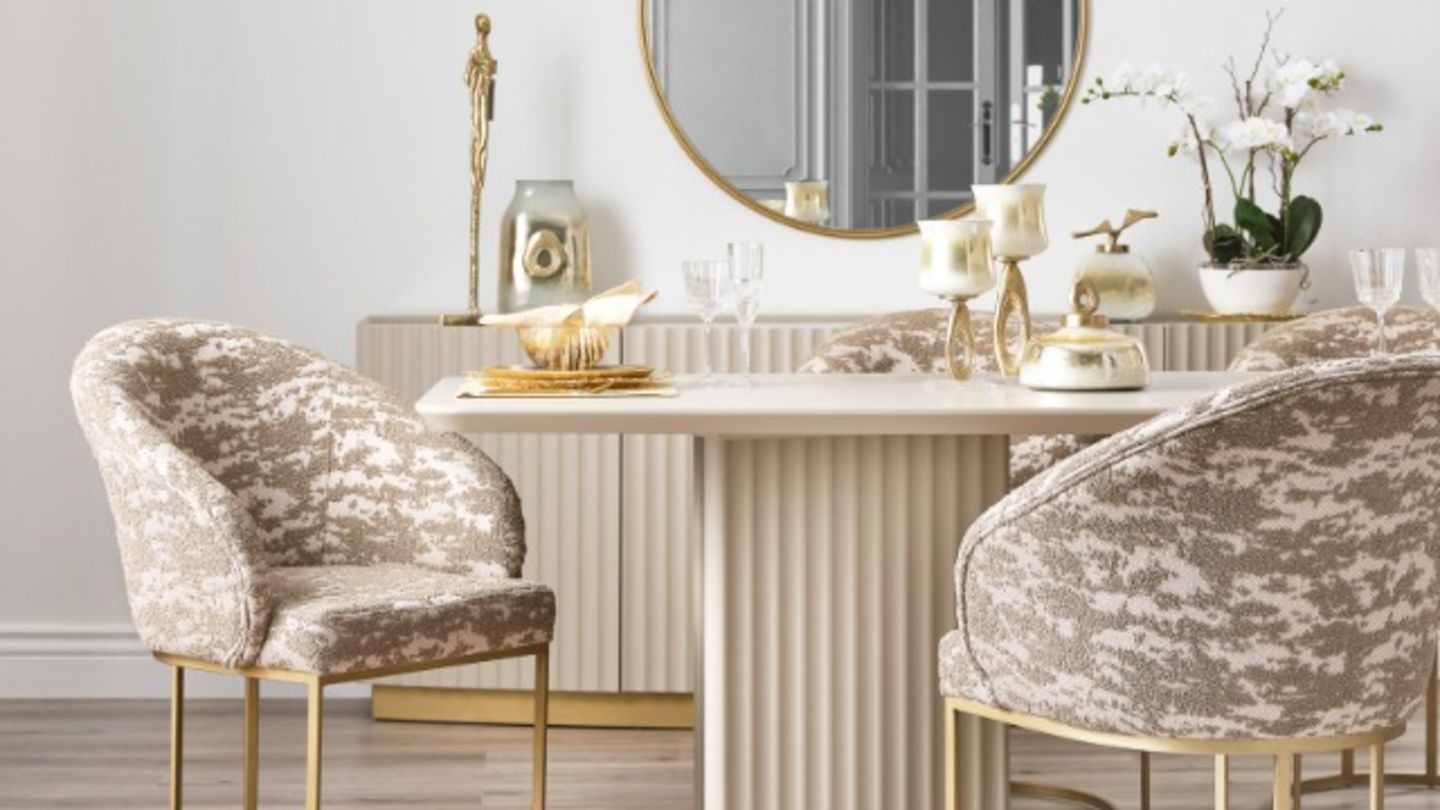 HiDubai-business-homes-r-us-shopping-furniture-decor-jumeirah-3-dubai