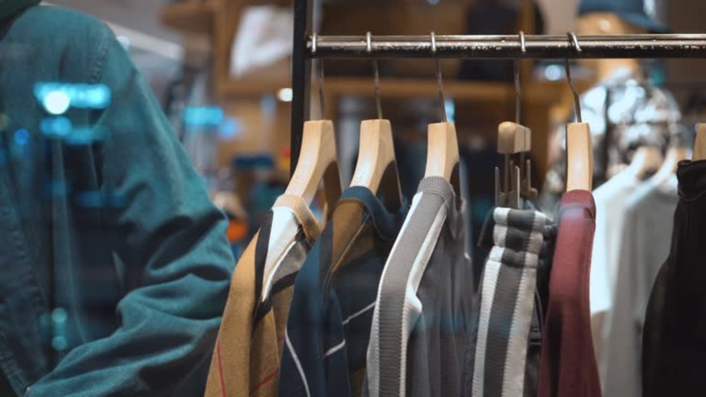 HiDubai-business-waed-asmar-fashion-design-shopping-fashion-accessories-dubai-silicon-oasis-nadd-hessa-dubai