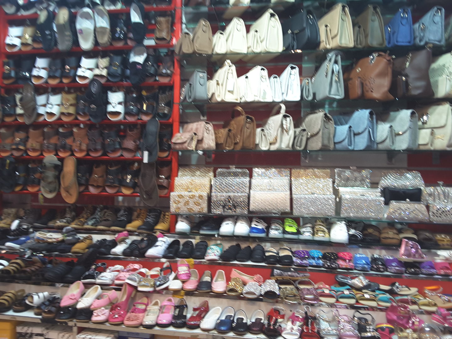 HiDubai-business-obaid-al-basri-shopping-footwear-naif-dubai-2