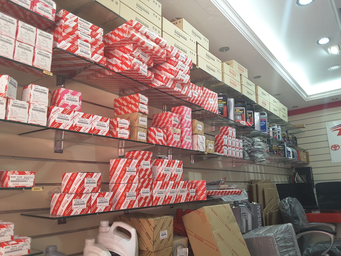 HiDubai-business-deluxe-auto-spare-part-b2b-services-distributors-wholesalers-baniyas-square-dubai-2