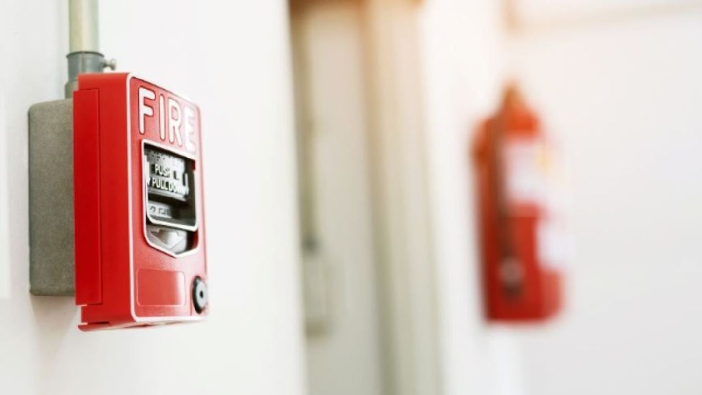 HiDubai-business-madinat-alaman-fire-fighting-safety-equipment-installation-b2b-services-safety-security-ras-al-khor-industrial-2-dubai