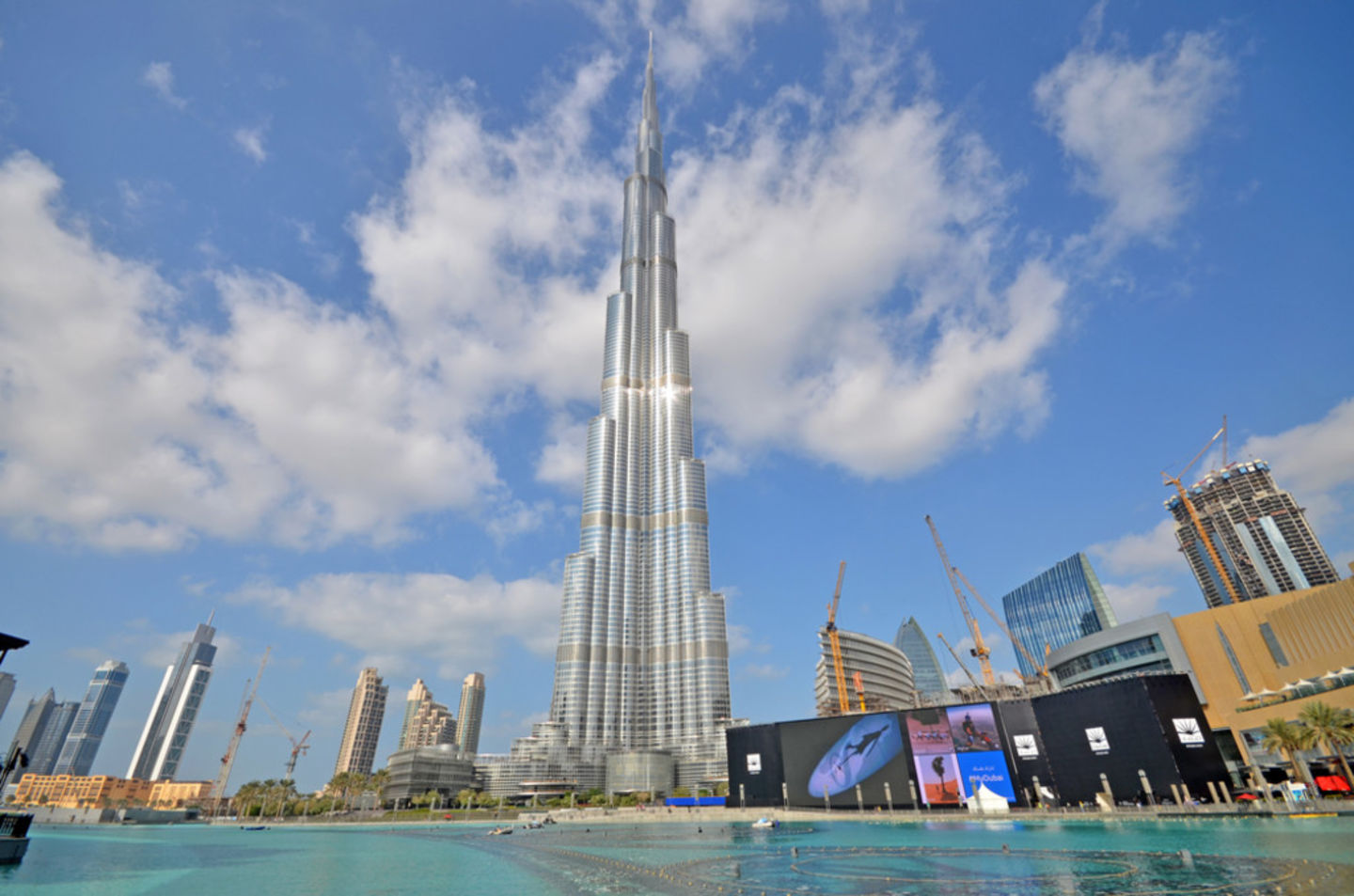 HiDubai-business-armani-dolci-food-beverage-bakeries-desserts-sweets-downtown-dubai-dubai-2