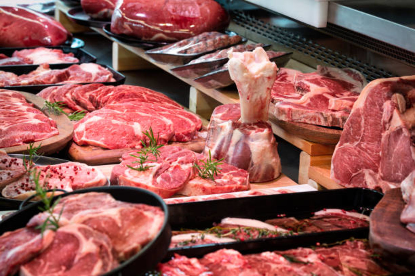 HiDubai-business-najmat-al-sahraa-meat-selling-shopping-supermarkets-hypermarkets-grocery-stores-al-daghaya-dubai