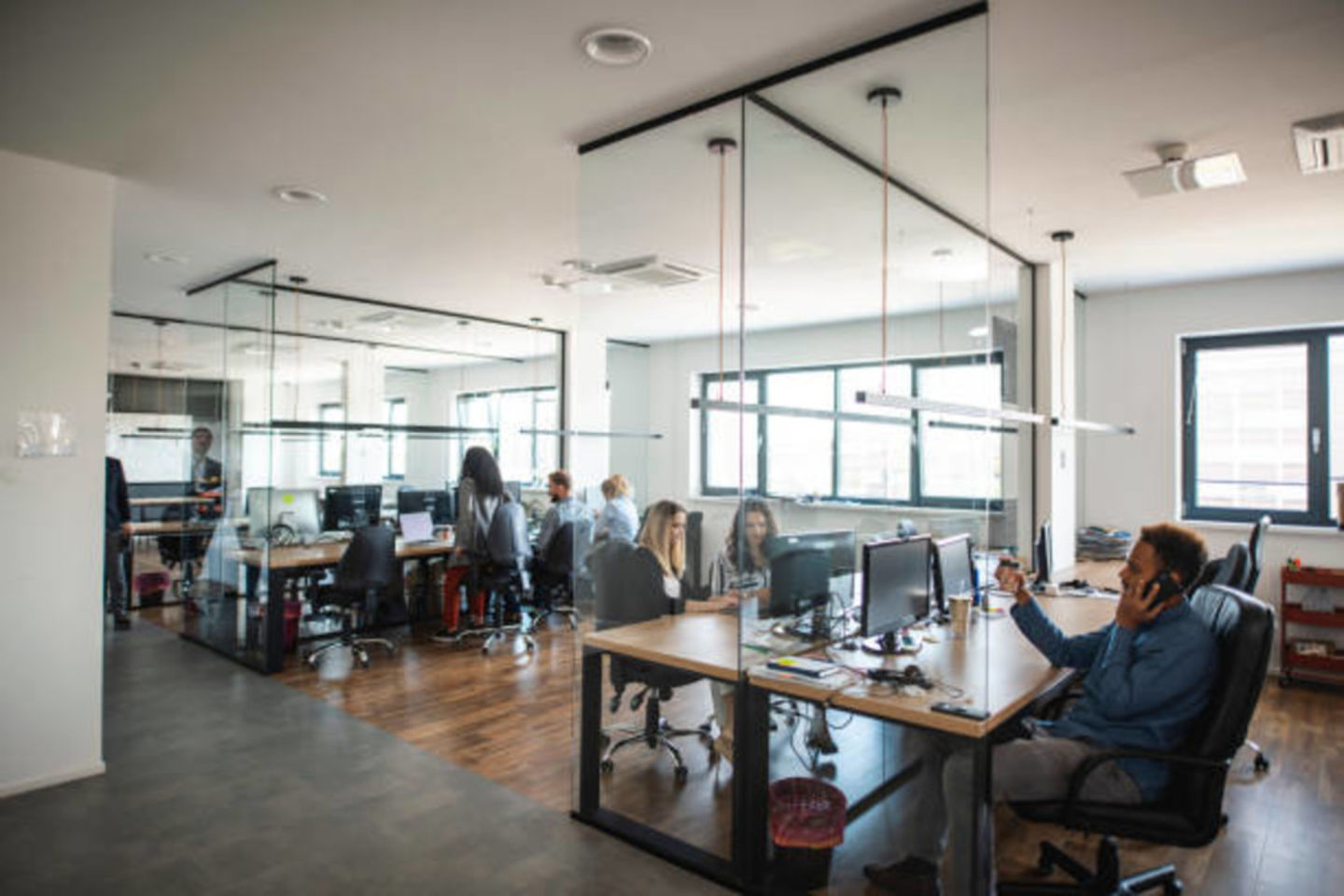 HiDubai-business-difc-innovation-hub-coworking-spaces-b2b-services-business-incubators-and-co-working-spaces-dubai-international-financial-centre-zaabeel-2-dubai