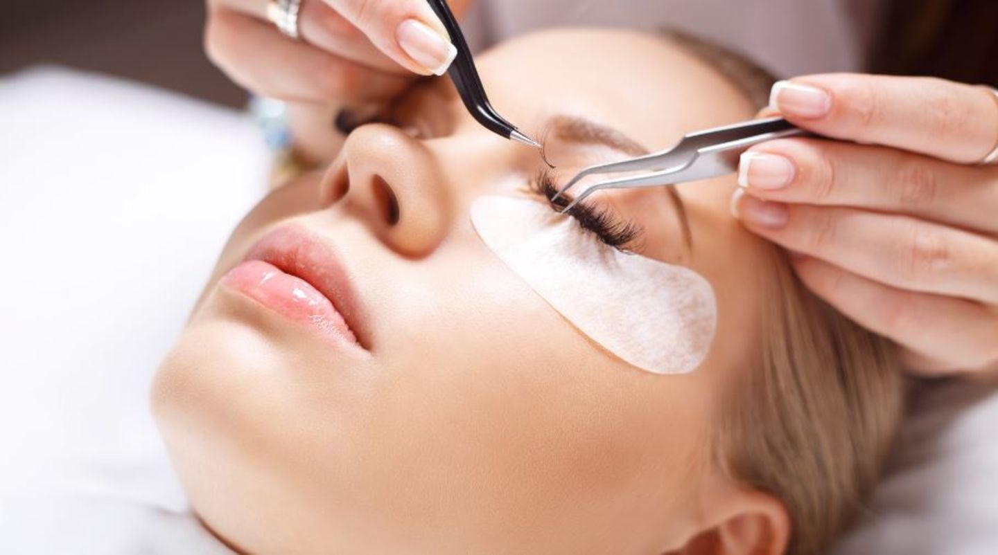 HiDubai-business-look-at-me-ladies-beauty-salon-beauty-wellness-health-beauty-salons-international-city-warsan-1-dubai