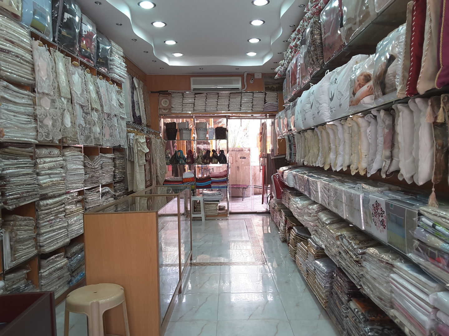 HiDubai-business-masoud-fashion-trading-shopping-furniture-decor-al-ras-dubai