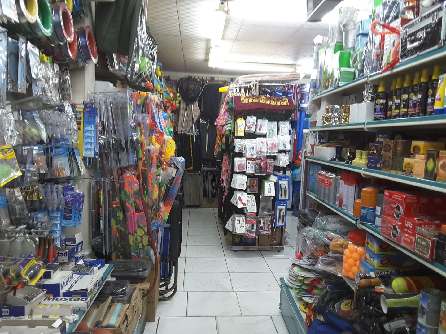 HiDubai-business-kawoos-ghulam-supermarket-shopping-supermarkets-hypermarkets-grocery-stores-jumeirah-3-dubai