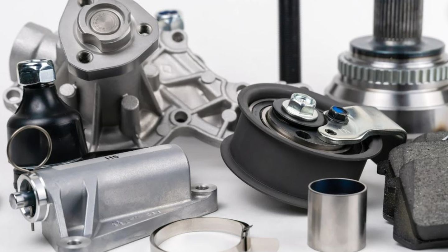 HiDubai-business-motor-world-auto-spare-parts-trading-transport-vehicle-services-auto-spare-parts-accessories-al-khabaisi-dubai