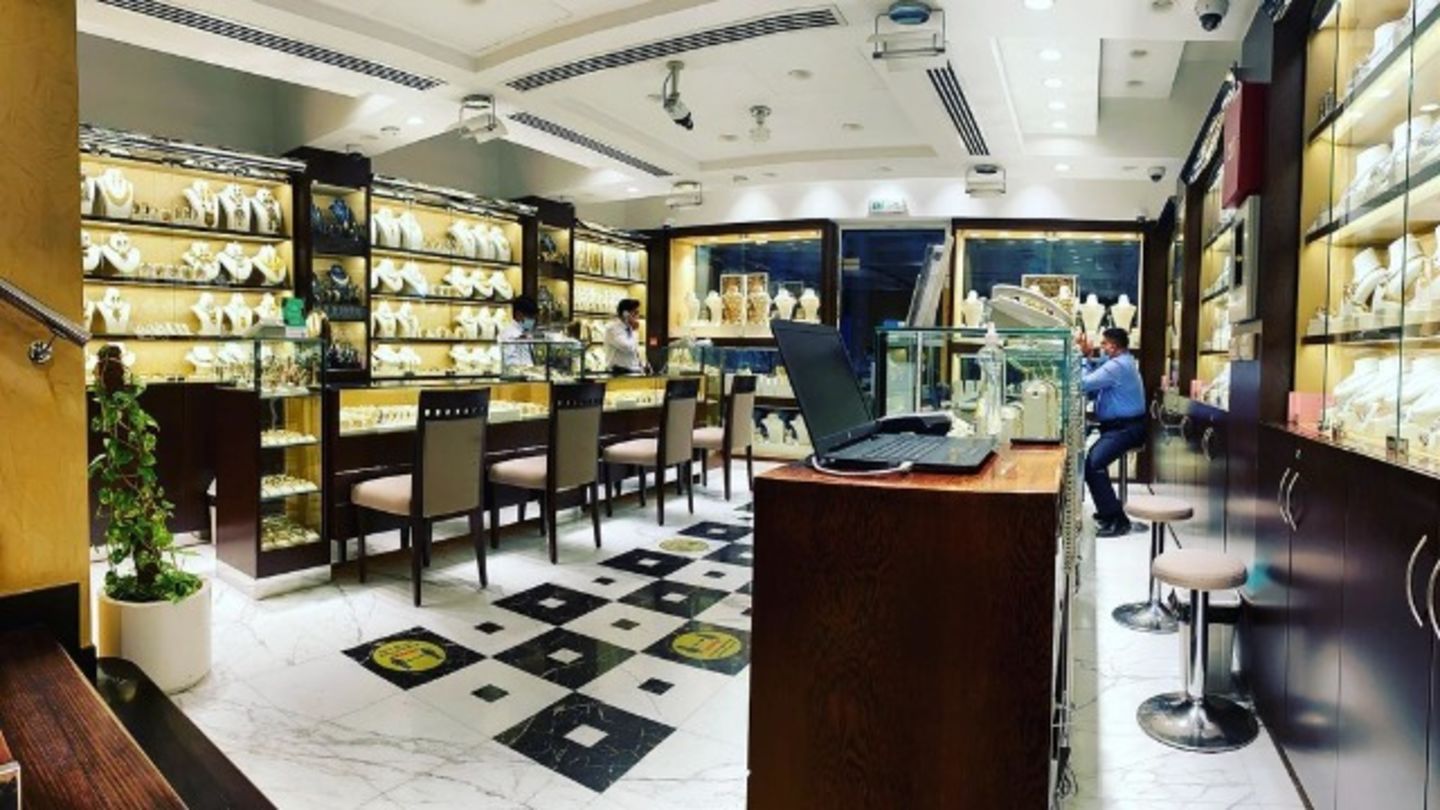 HiDubai-business-lausanne-jewellers-l-l-c-shopping-jewellery-precious-stones-al-ras-dubai