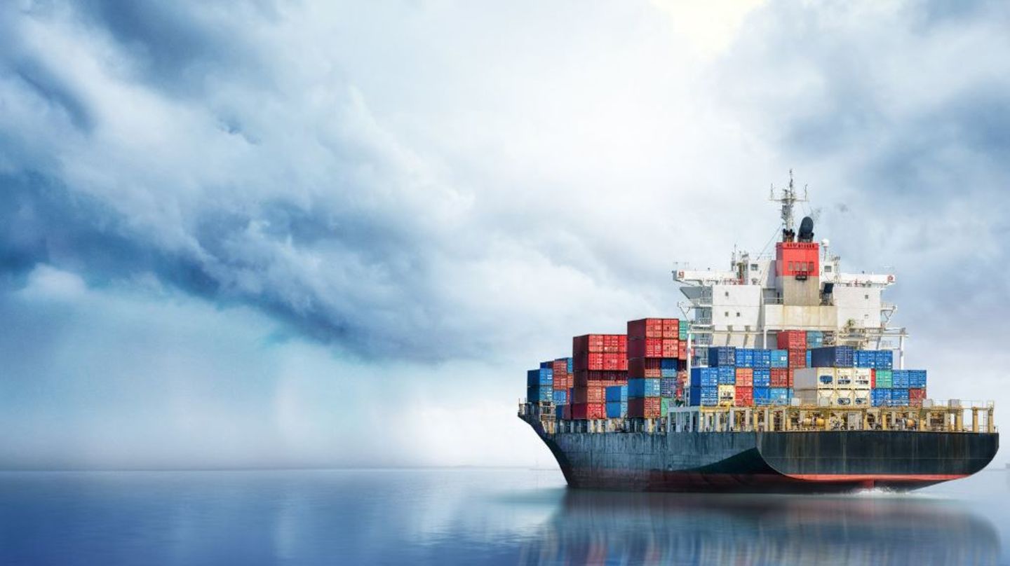 HiDubai-business-expeditors-international-forwarding-clearing-shipping-logistics-air-cargo-services-al-garhoud-dubai