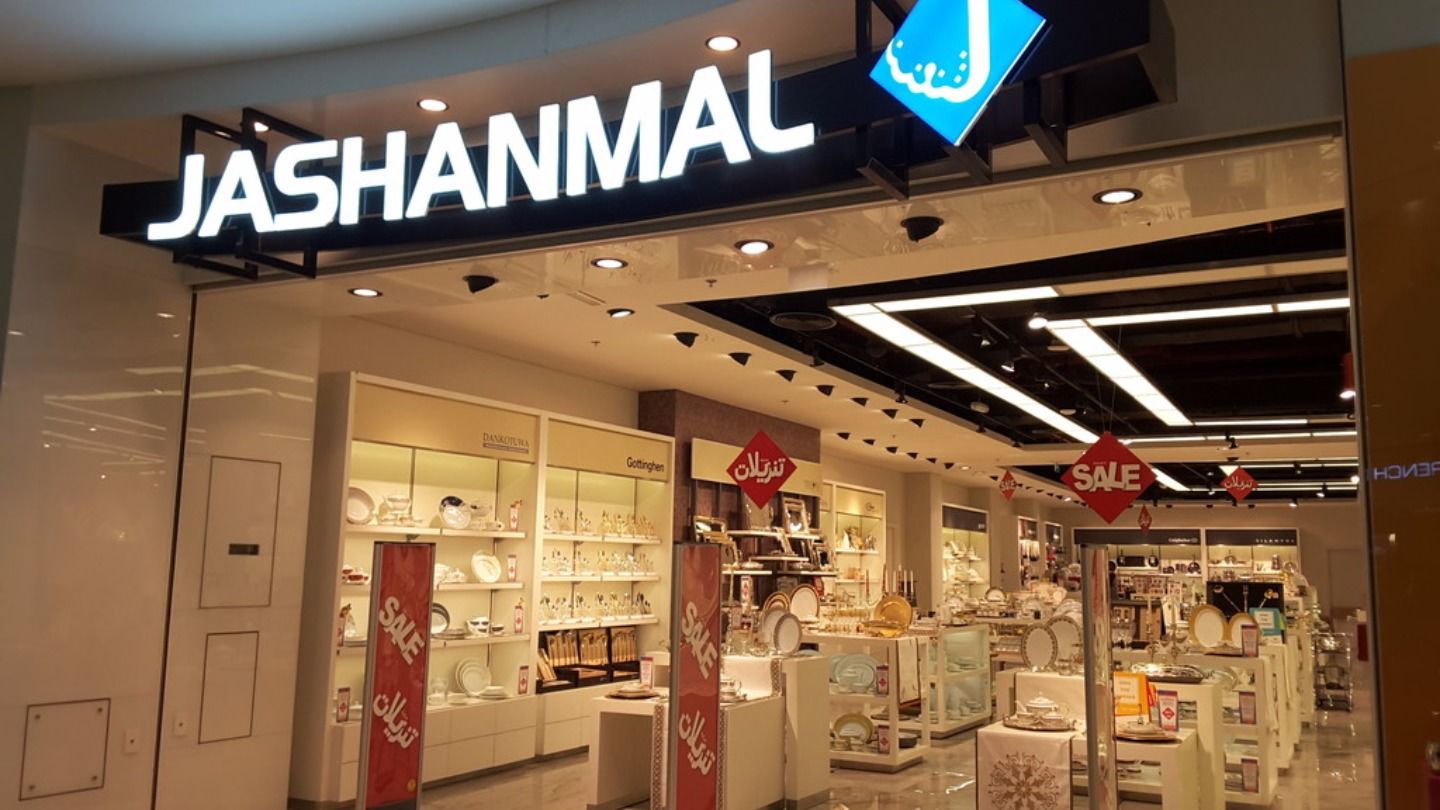 HiDubai-business-jashanmal-shopping-luggage-travel-accessories-al-rigga-dubai-2