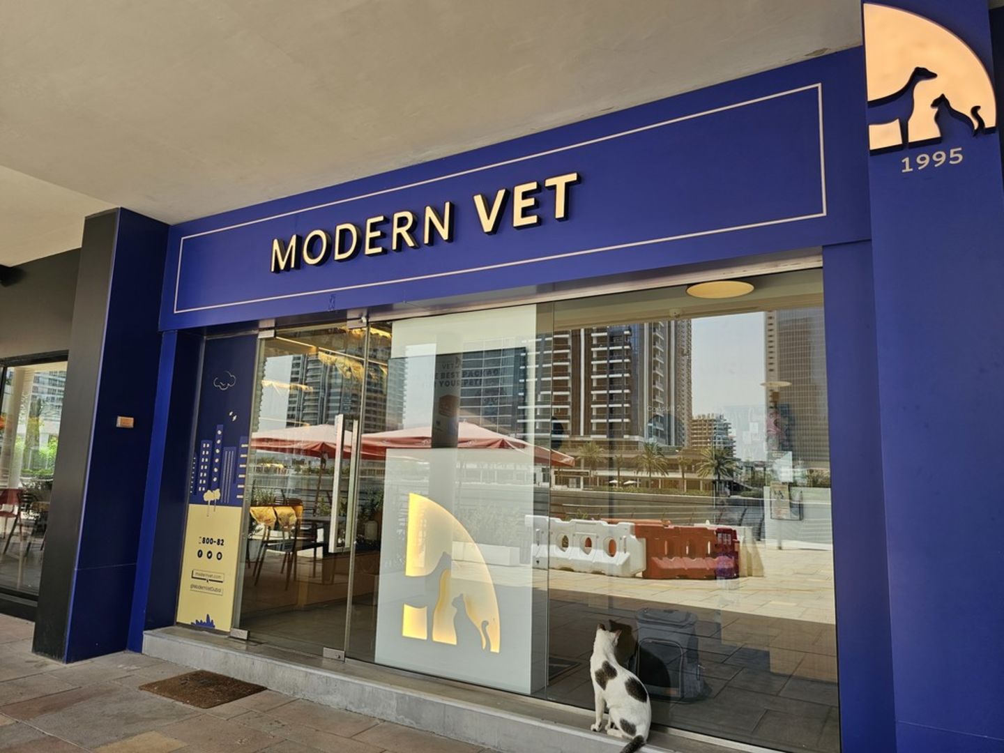 HiDubai-business-modern-vet-animals-pets-plants-pet-grooming-centres-jumeirah-lake-towers-al-thanyah-5-dubai