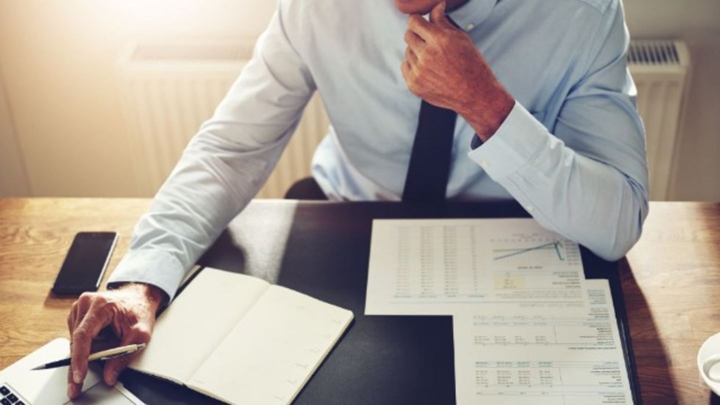 HiDubai-business-rokun-almolook-financing-broker-finance-legal-financial-services-port-saeed-dubai