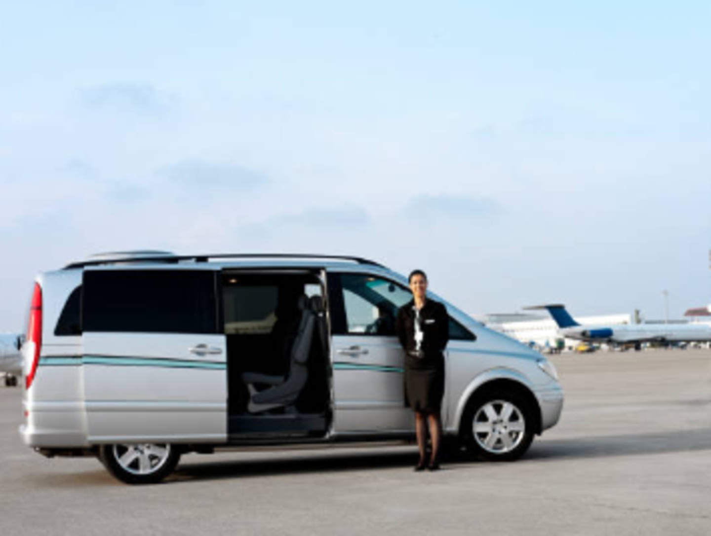 HiDubai-business-golden-palace-bus-rentel-transport-vehicle-services-private-transport-al-qusais-industrial-1-dubai