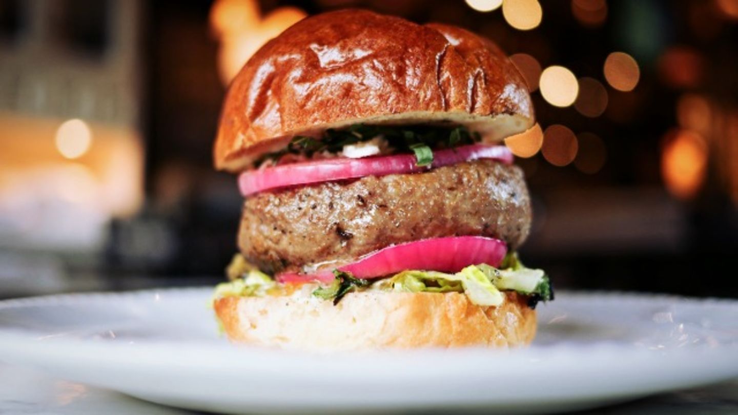 HiDubai-business-chimney-restaurant-food-beverage-restaurants-bars-dubai-investment-park-2-dubai