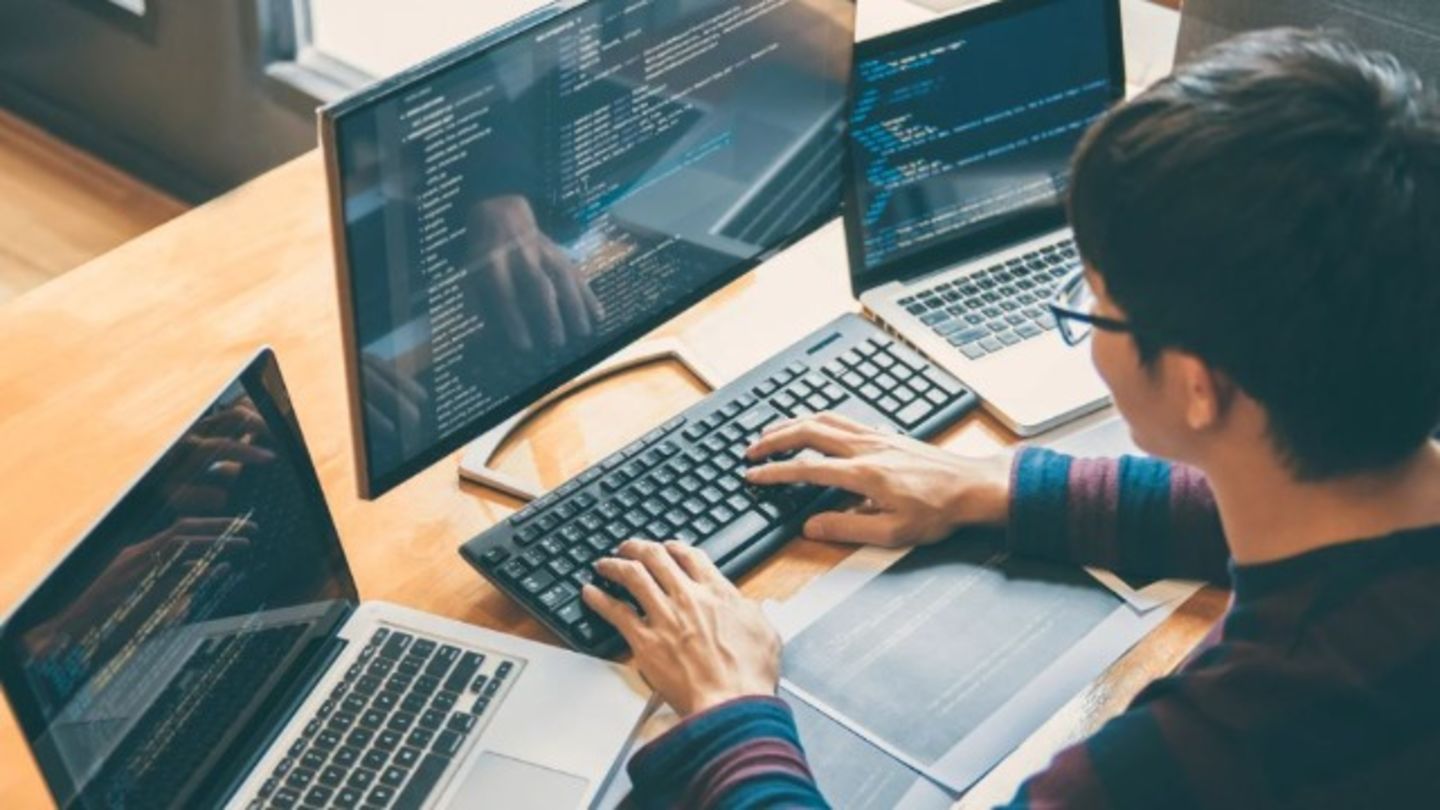 HiDubai-business-sanoflow-new-economy-software-development-dubai-silicon-oasis-nadd-hessa-dubai