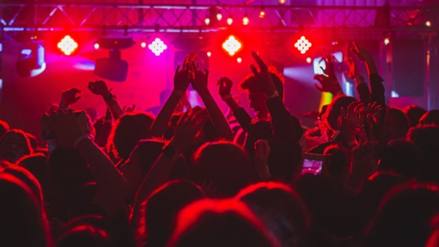 HiDubai-business-sarigama-night-club-leisure-culture-nightclubs-naif-dubai