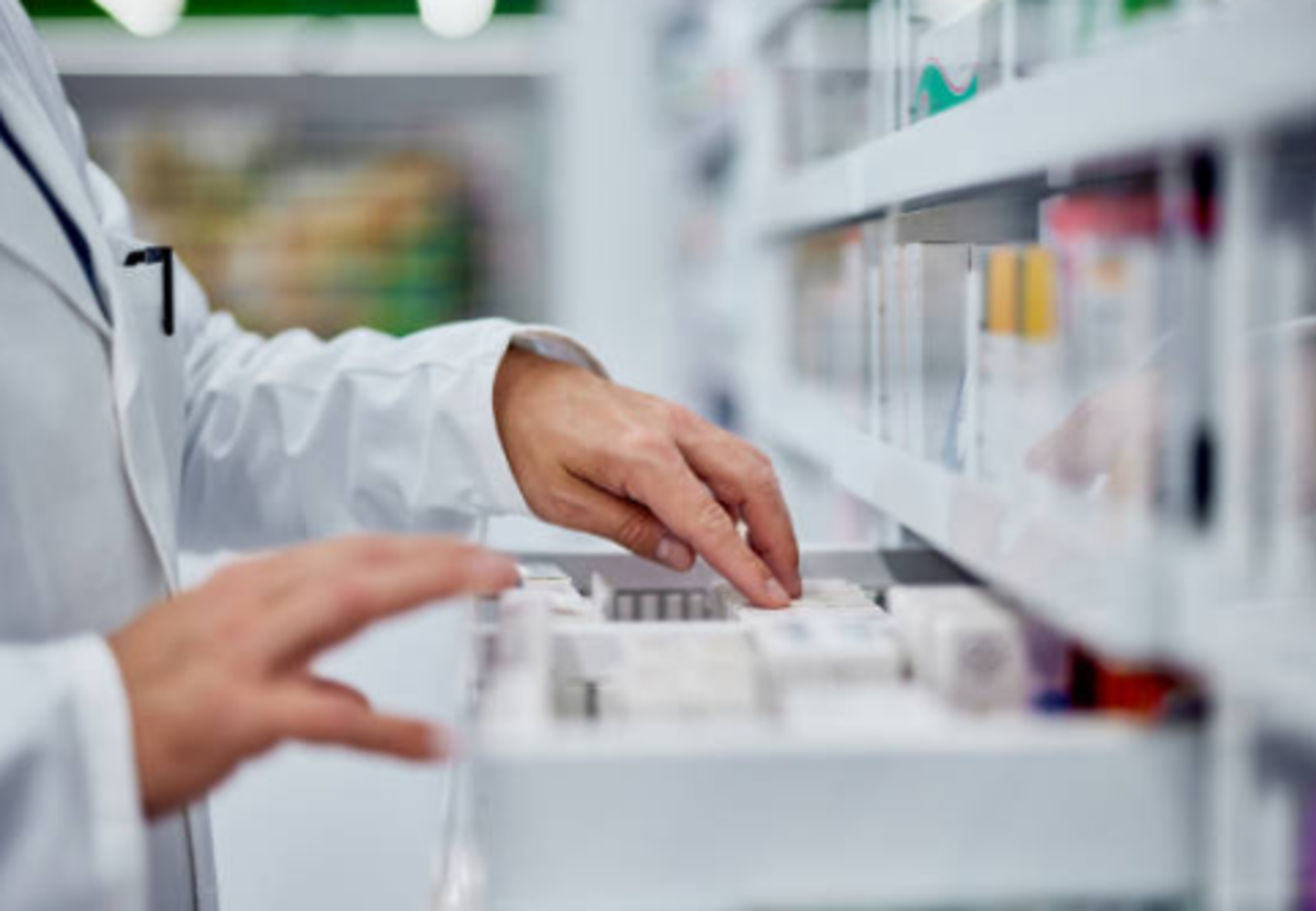 HiDubai-business-minha-al-jaseer-pharmacy-beauty-wellness-health-pharmacy-international-city-warsan-1-dubai