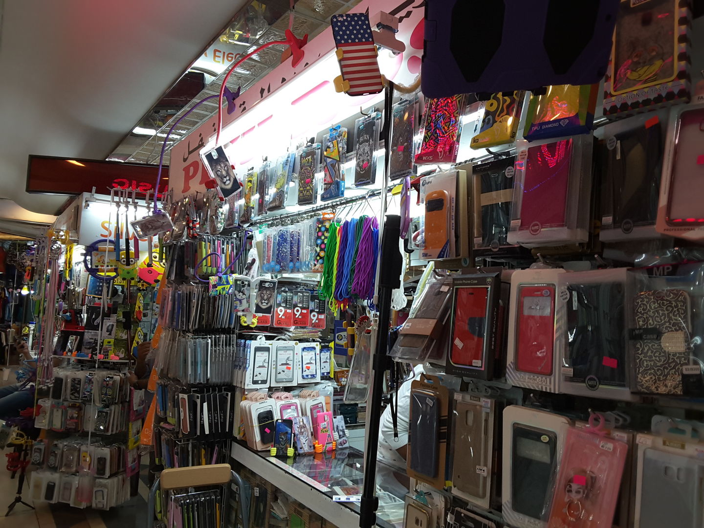 HiDubai-business-pink-rose-novelties-shopping-consumer-electronics-al-karama-dubai-2