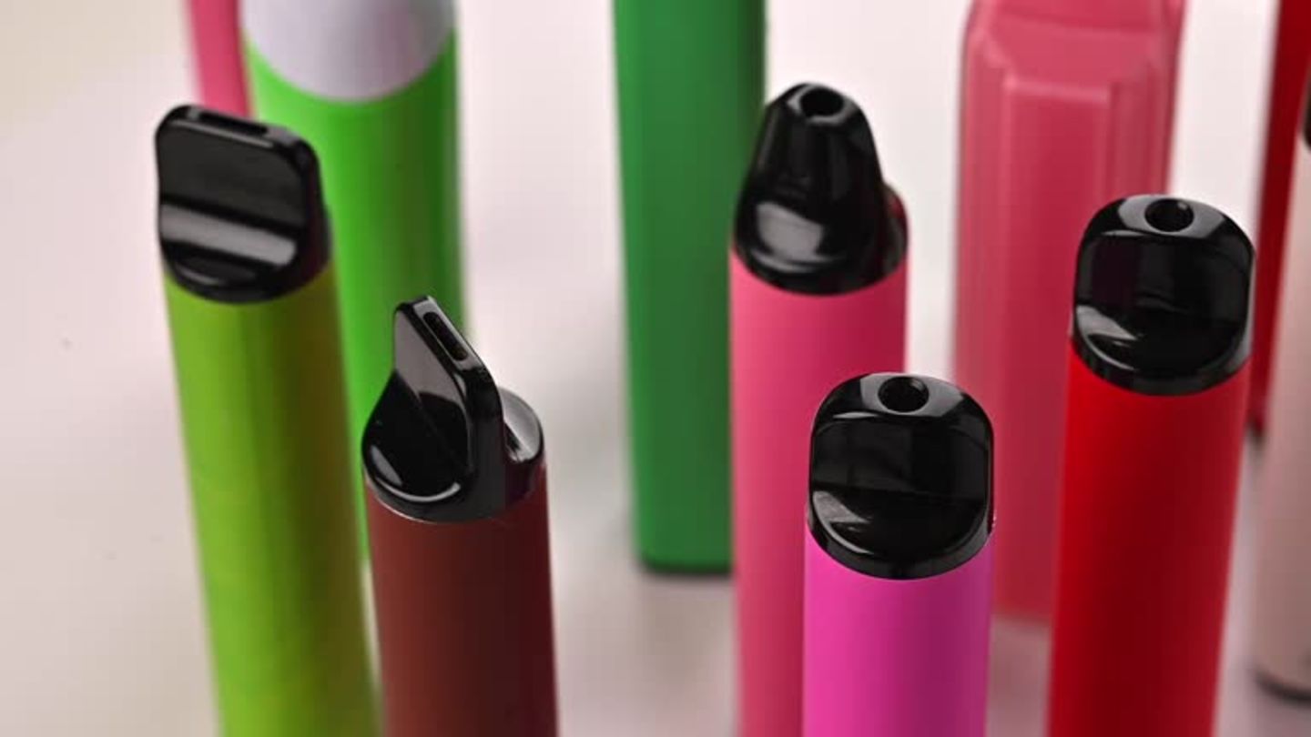 HiDubai-business-vape-land-tobocco-cigarettes-shopping-smoking-centers-ayal-nasir-dubai