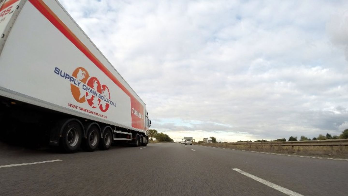 HiDubai-business-al-alameen-transport-shipping-logistics-road-cargo-services-meena-bazar-al-souq-al-kabeer-dubai