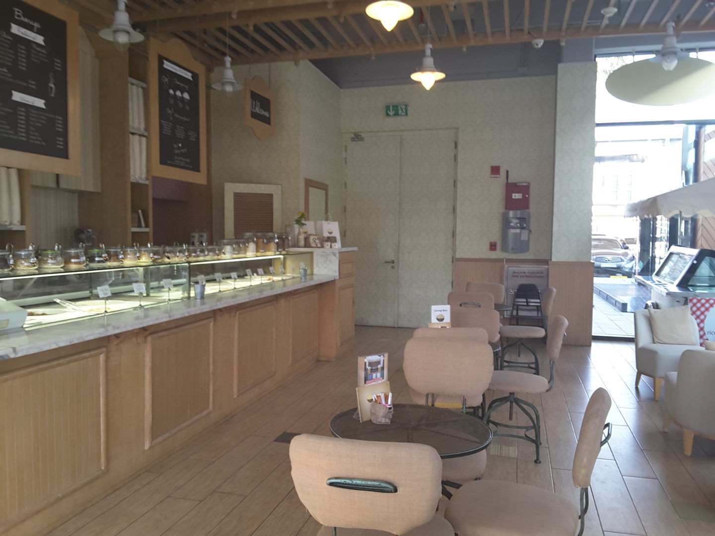 HiDubai-business-rice-creamery-food-beverage-bakeries-desserts-sweets-jumeirah-1-dubai-2