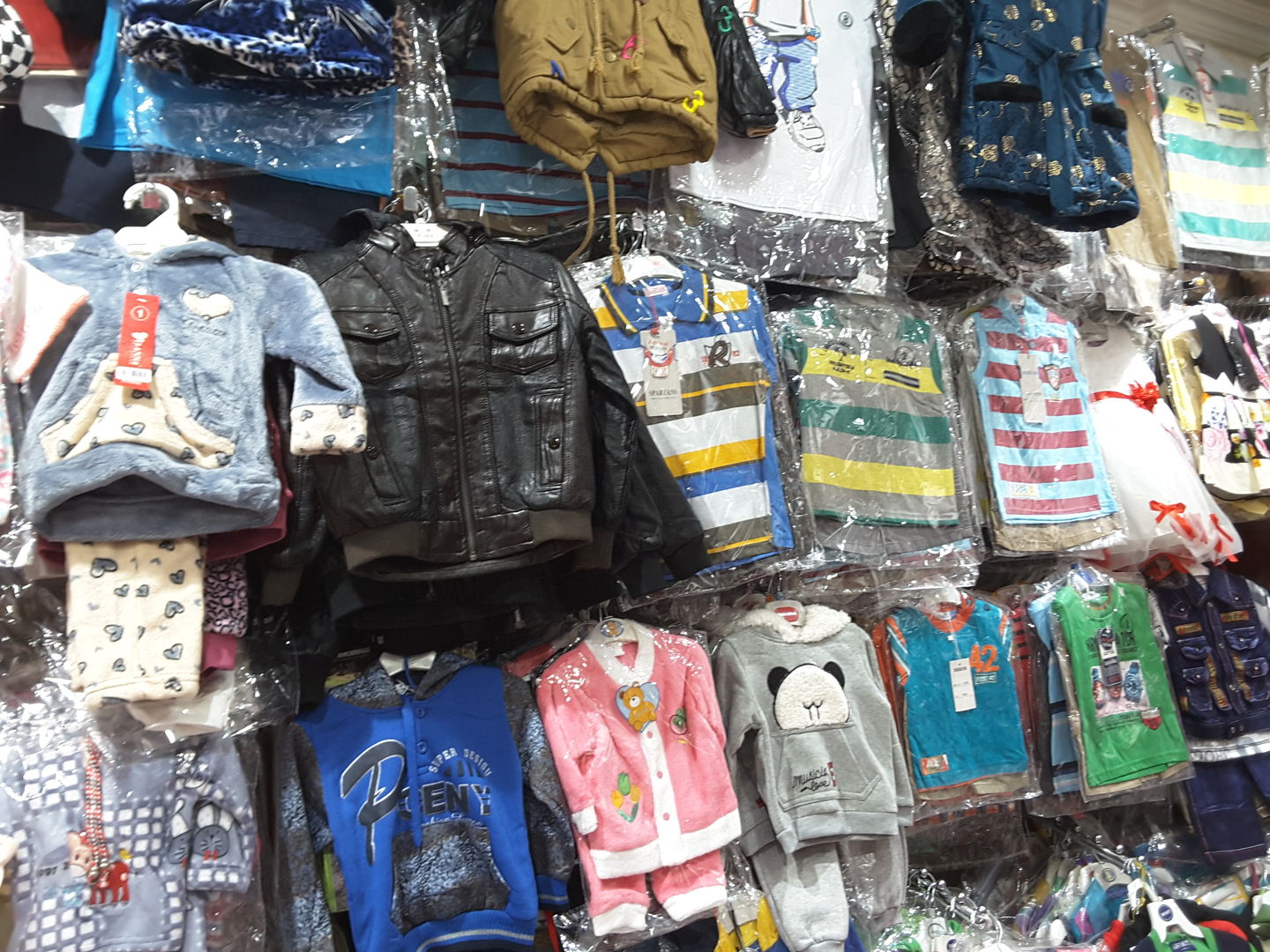 HiDubai-business-bin-harif-readymade-garments-shopping-apparel-naif-dubai-2