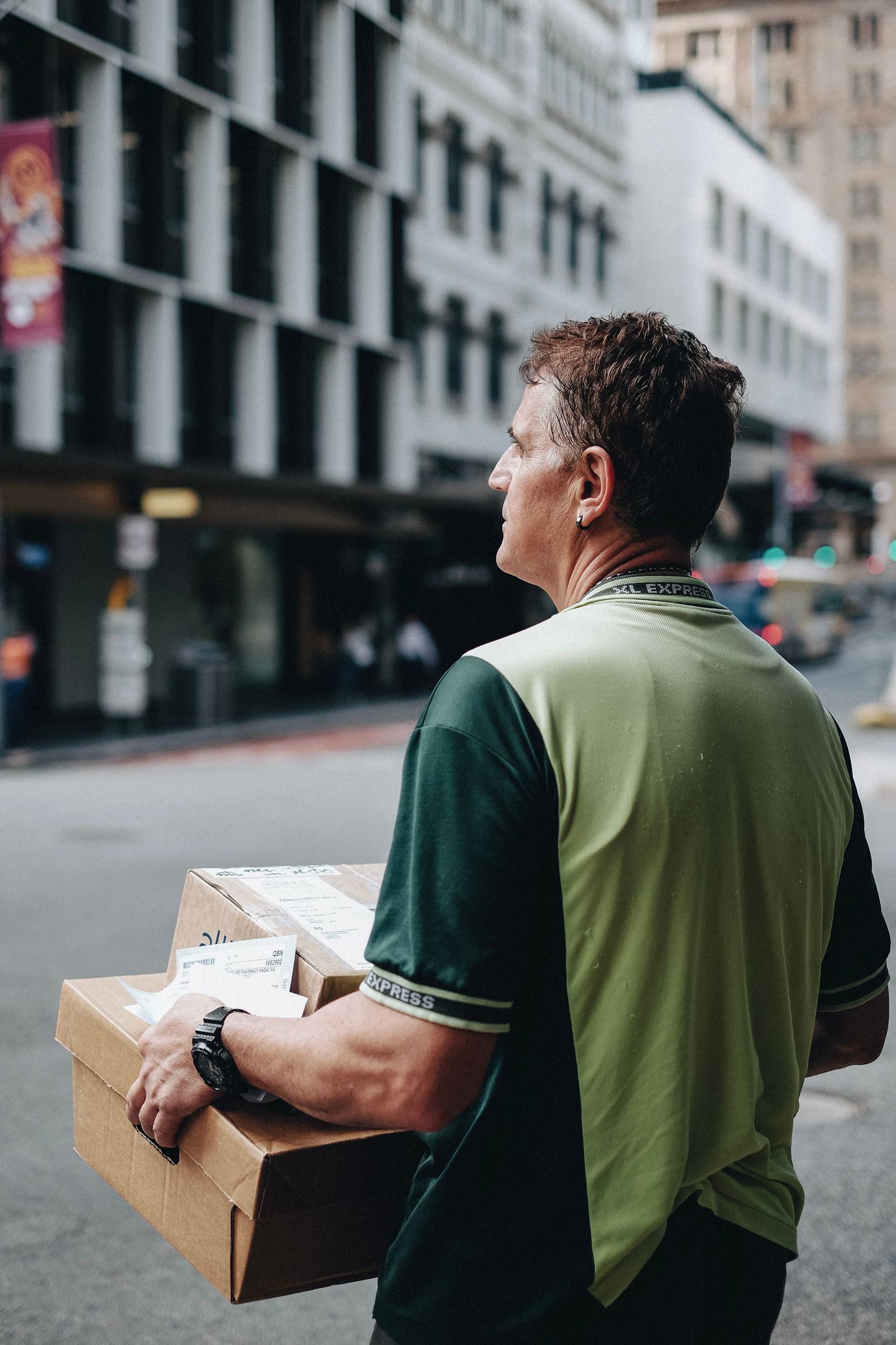 HiDubai-business-airways-delivery-services-shipping-logistics-courier-delivery-services-hor-al-anz-east-dubai