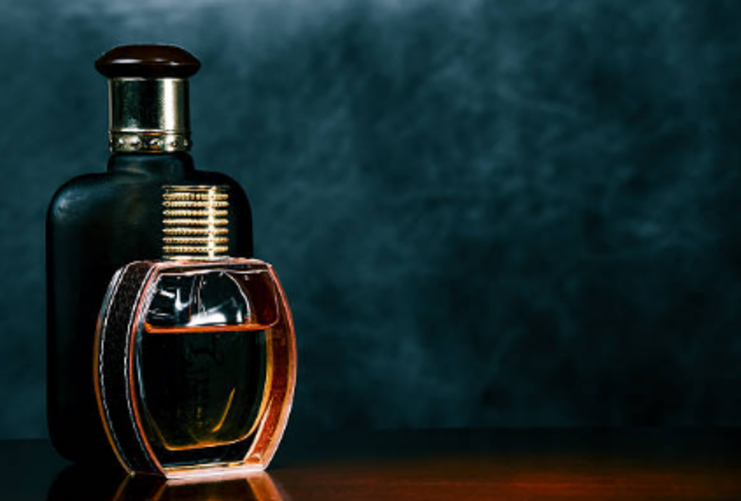 HiDubai-business-khalis-perfumes-trading-shopping-beauty-cosmetics-stores-riggat-al-buteen-dubai