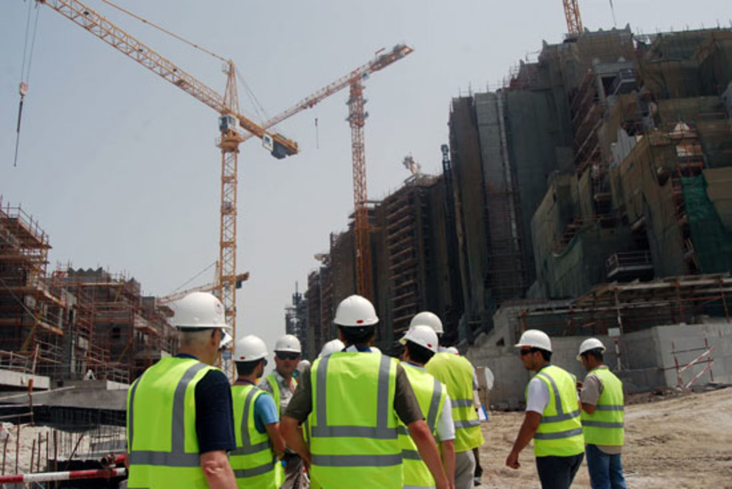 HiDubai-business-paragon-employment-services-b2b-services-human-resource-consultants-business-bay-dubai-1