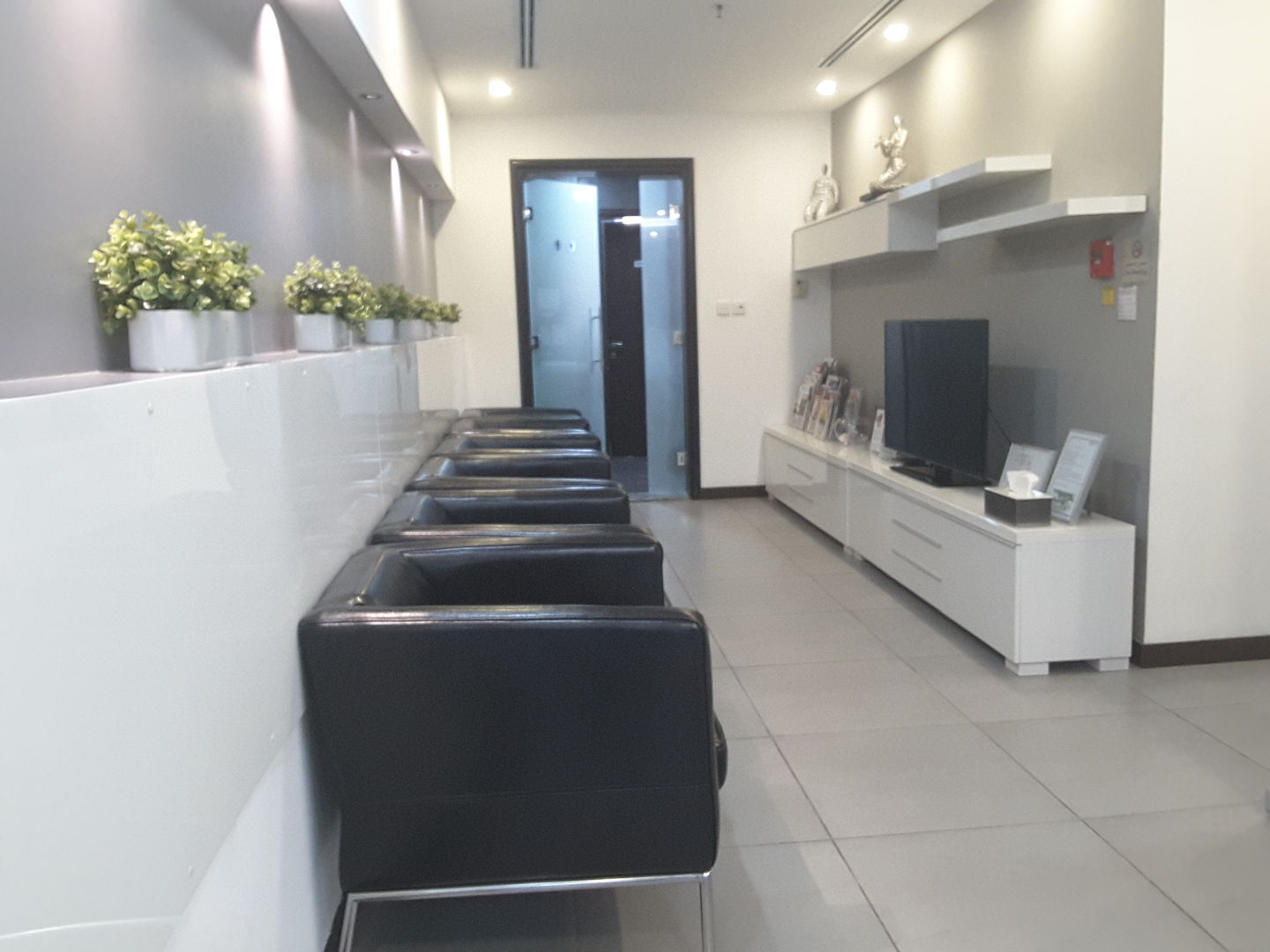 HiDubai-business-femiclinic-centre-beauty-wellness-health-hospitals-clinics-dubai-healthcare-city-umm-hurair-2-dubai-2