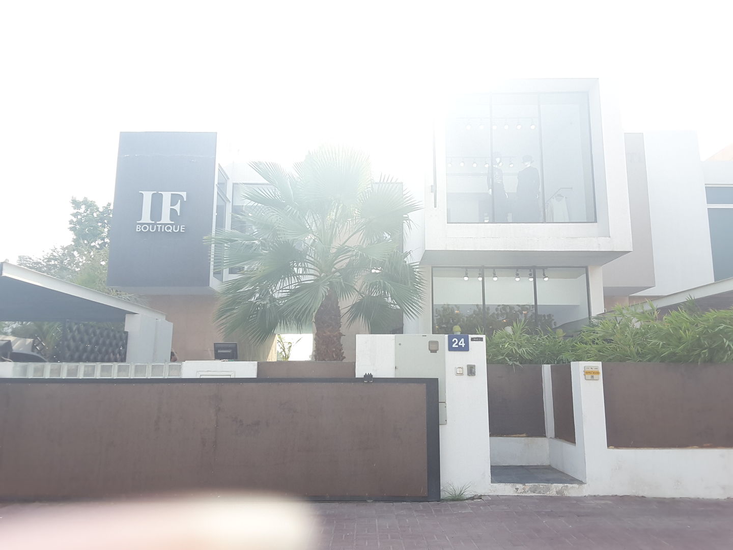 HiDubai-business-if-boutique-shopping-apparel-umm-suqeim-1-dubai-2