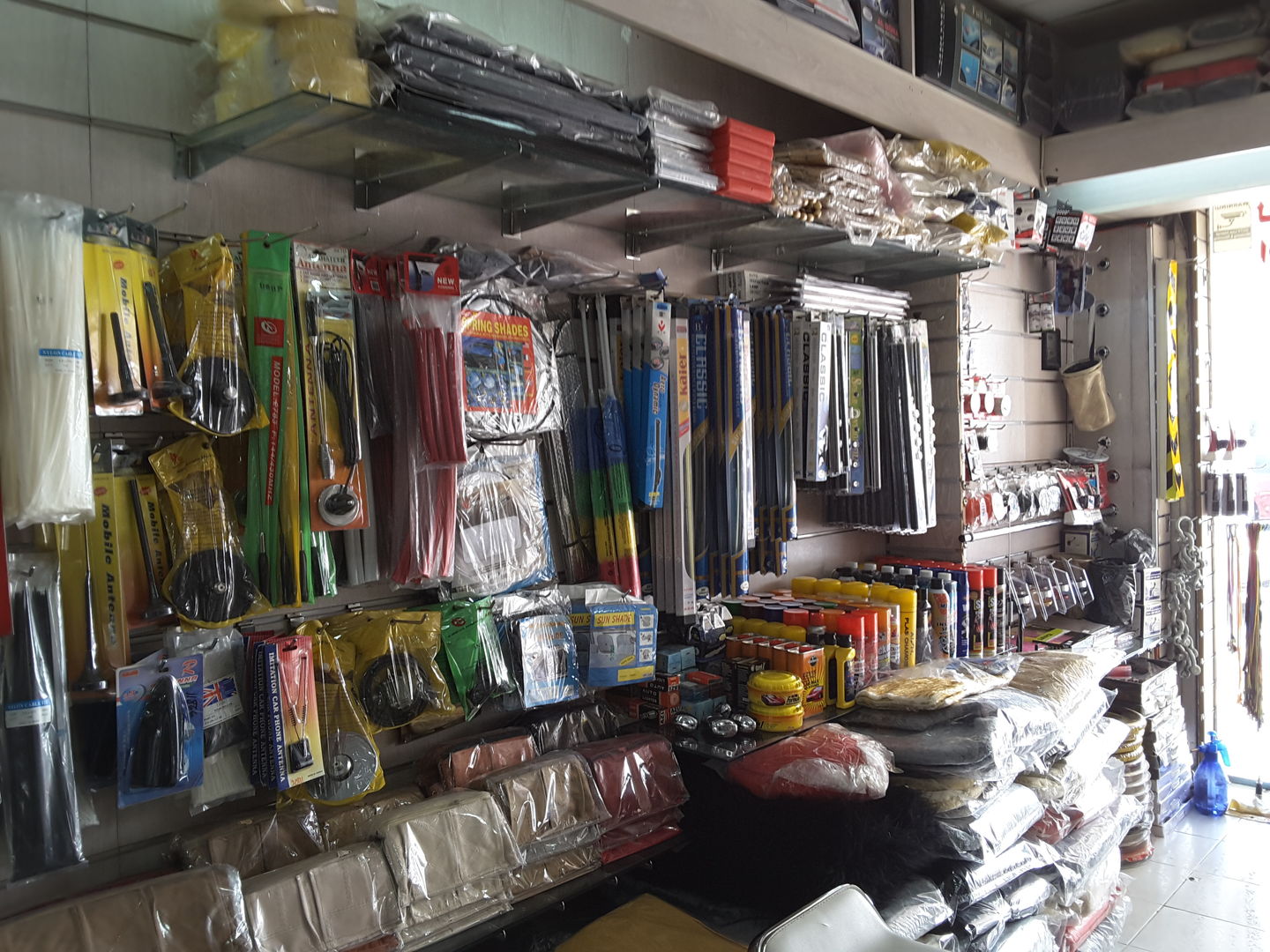 HiDubai-business-mobiline-trading-shopping-consumer-electronics-al-rashidiya-dubai-2