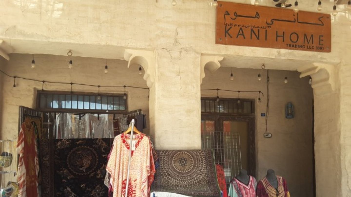 HiDubai-business-kani-home-trading-shopping-souvenirs-gifts-al-hamriya-dubai