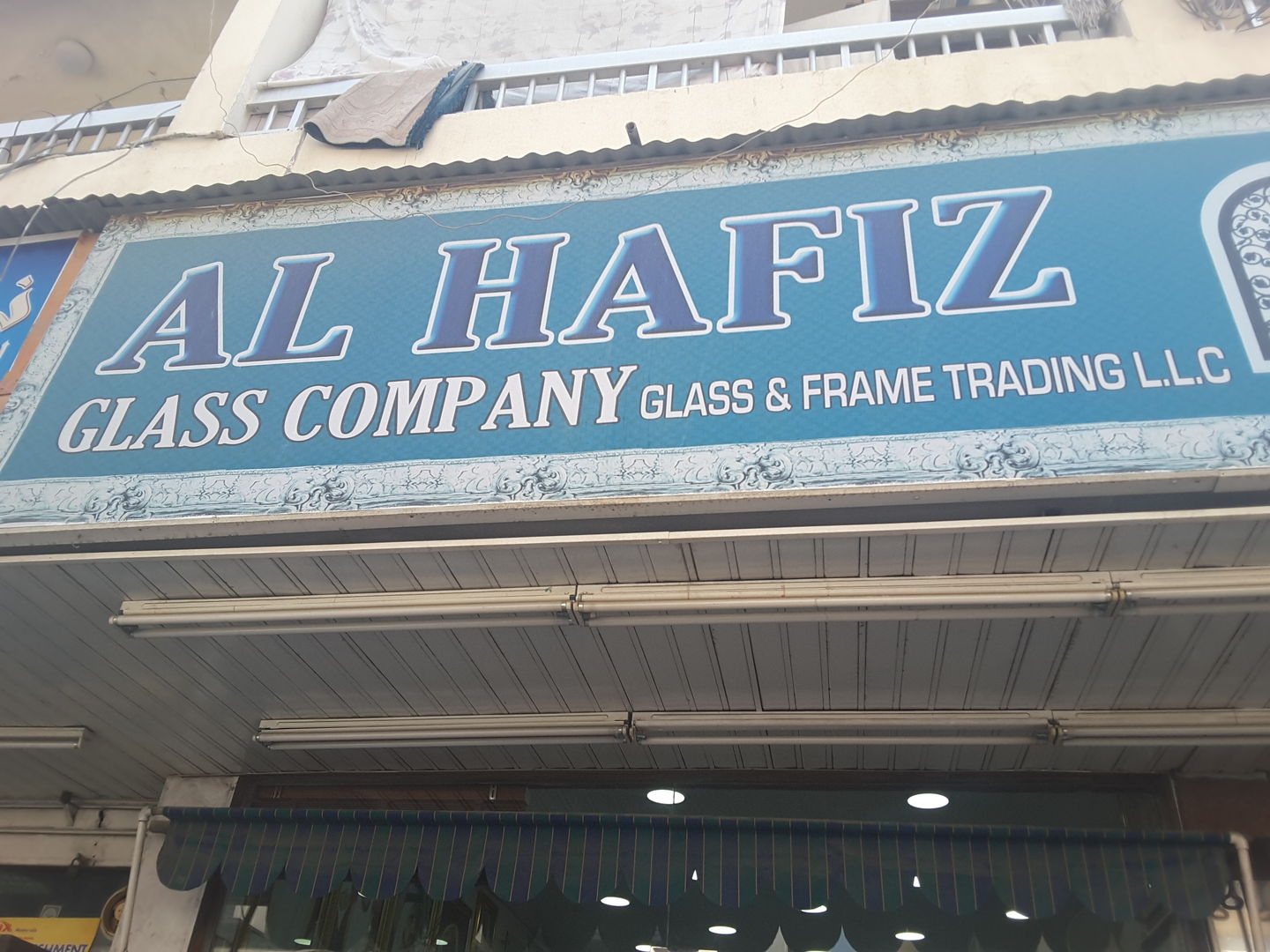 HiDubai-business-al-hafez-glass-company-shopping-furniture-decor-al-satwa-dubai-2