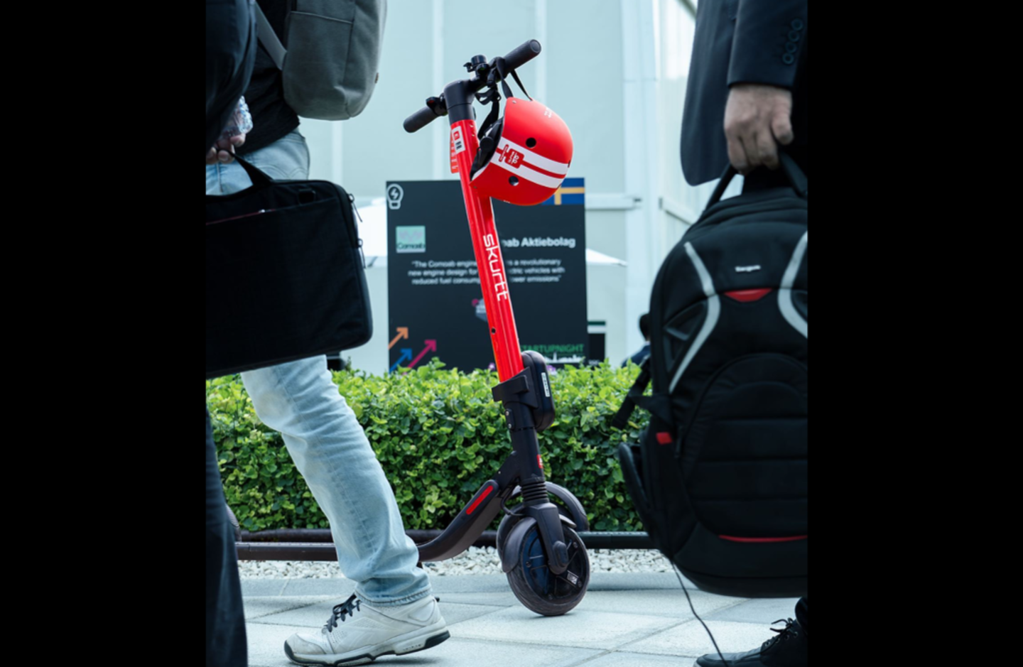 HiDubai-business-skurtt-scooter-rental-transport-vehicle-services-bicycles-rentals-jumeirah-lake-towers-al-thanyah-5-dubai-10